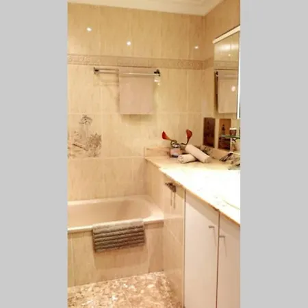 Casa Luna, Junto Playa Y Barcelona Centro * Badalona